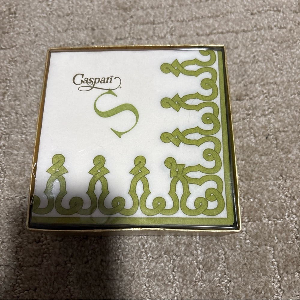 Caspari Box Of 30 Cocktail Airlaid Napkins Initial S Green